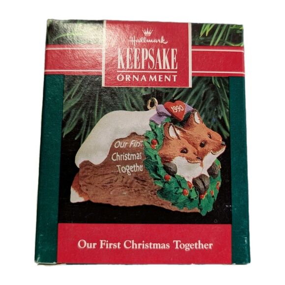 HALLMARK 1990 OUR FIRST CHRISTMAS TOGETHER 2 Foxes In Yule Log - Picture 1 of 6